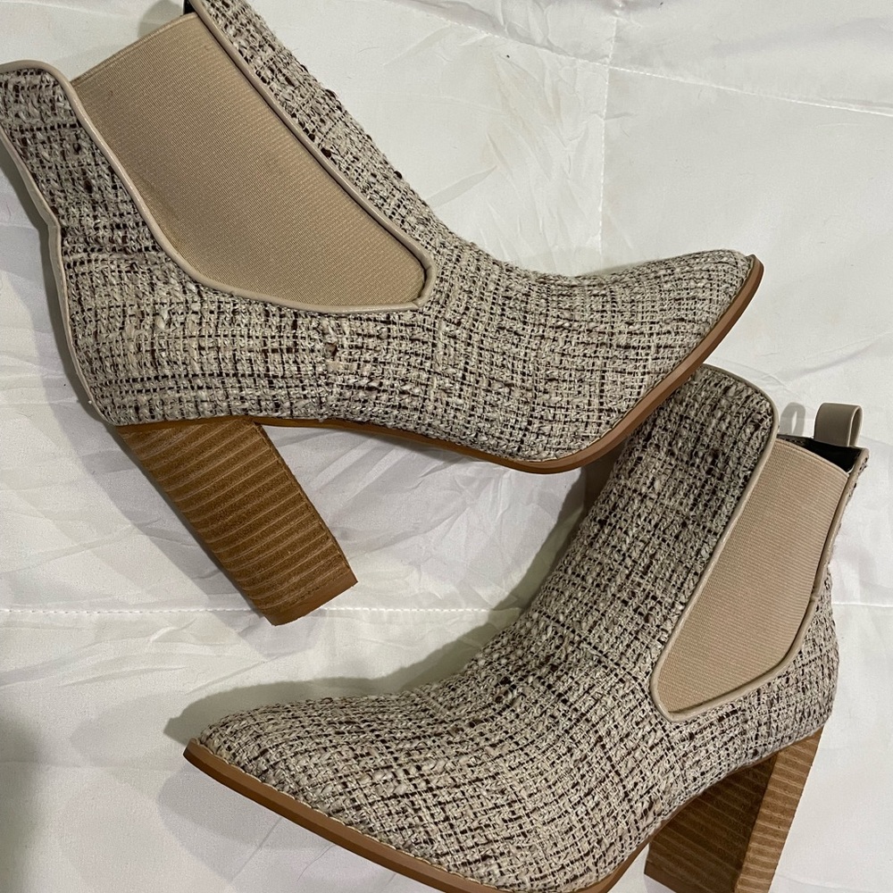 Oasis Society Booties